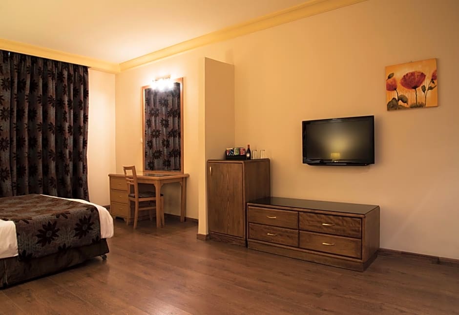 Bella Riva Hotel