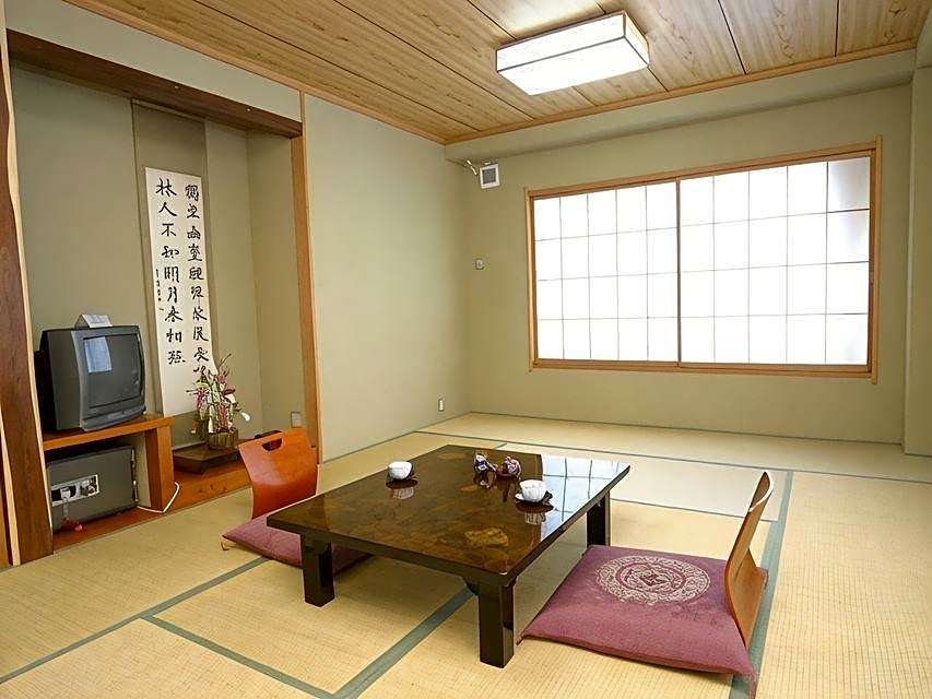 Ryokan Hakura