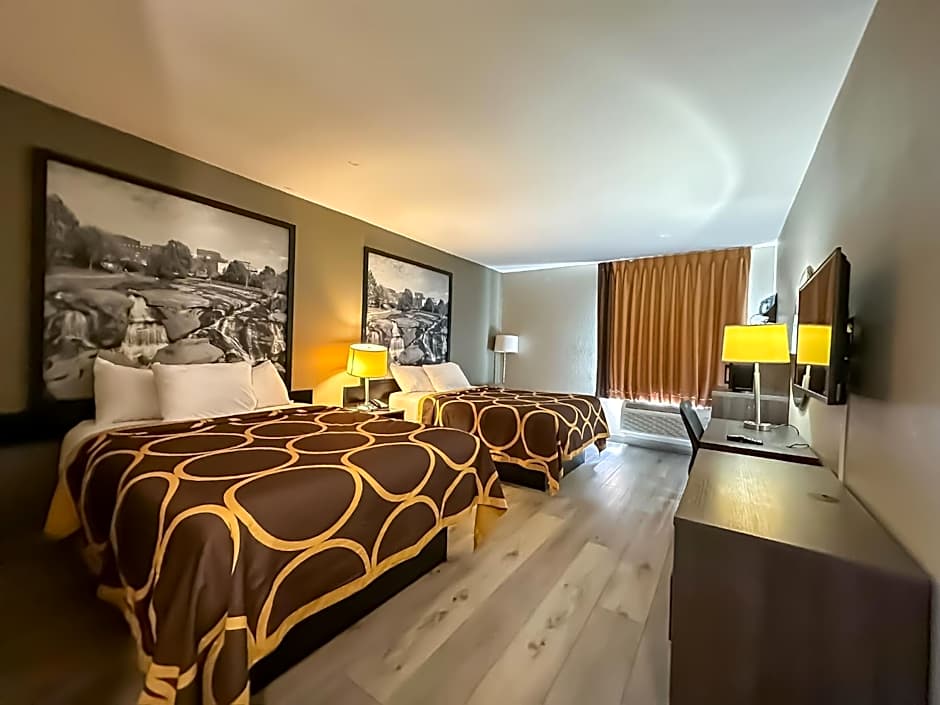 Super 8 by Wyndham Piedmont Greenville Area