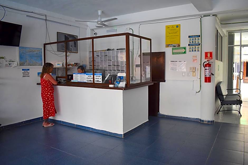 Hotel Plaza Almendros