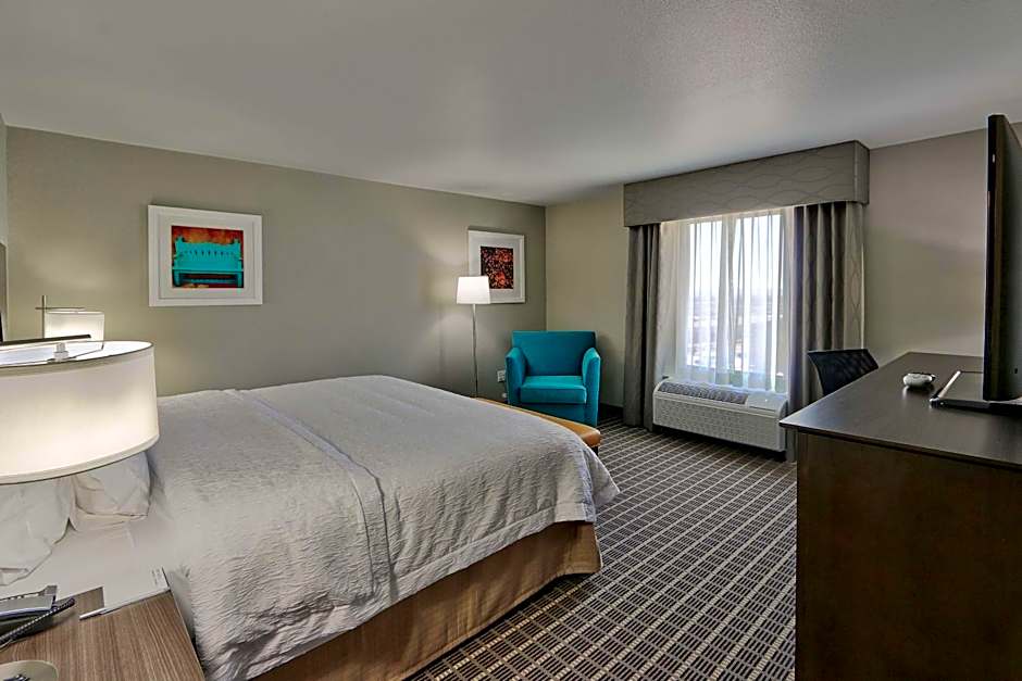 Hampton Inn By Hilton & Suites Albuquerque Airport