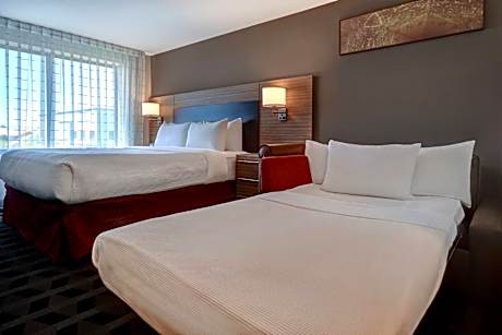 Studio, 2 Queen, City view