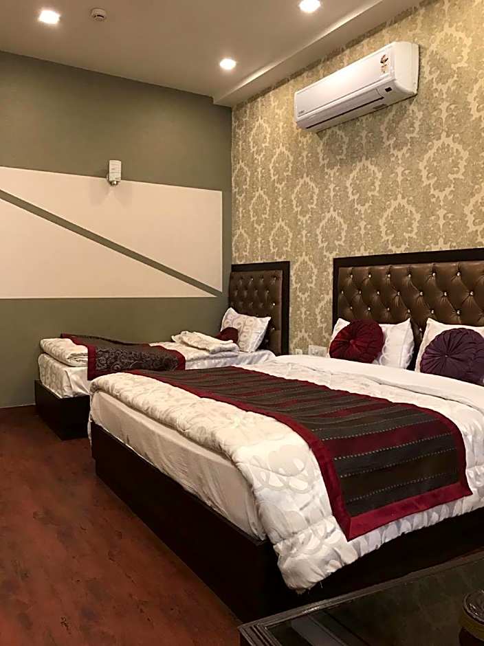 Hotel Krishnam Vrindavan – Near Banke Bihari Temple