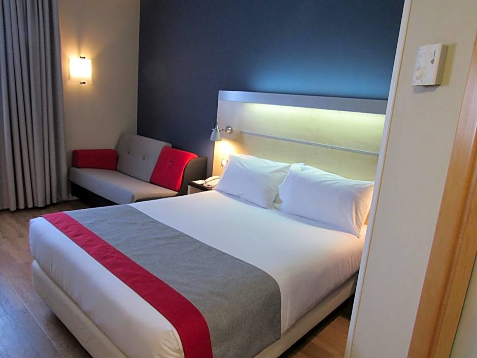 Holiday Inn Express Valencia Bonaire By IHG