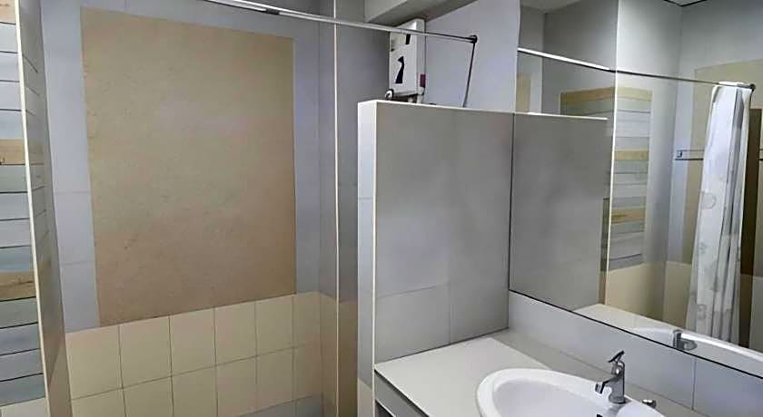 Sea Mountain Khanom Hotel