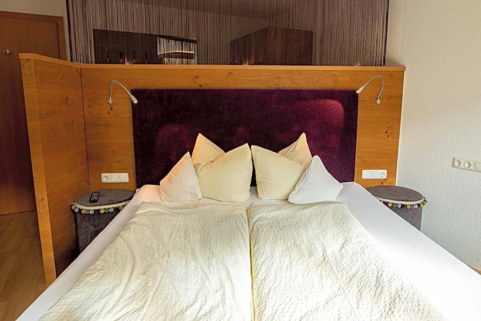 Hotel Lucia - 3 Sterne Superior