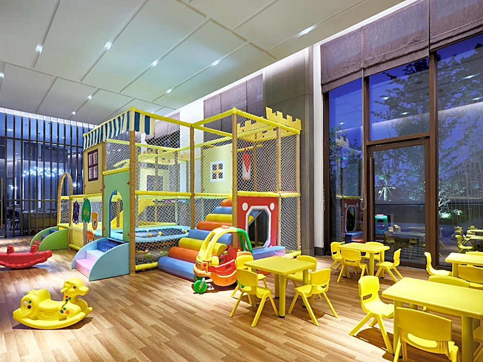 Crowne Plaza Wuxi Lake View By IHG