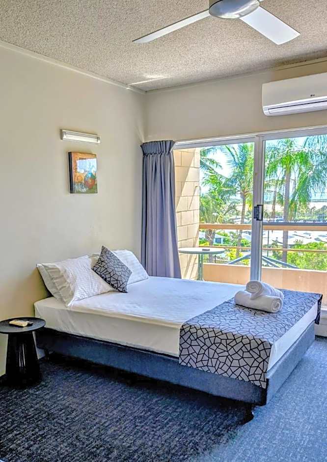 Camelot Motel