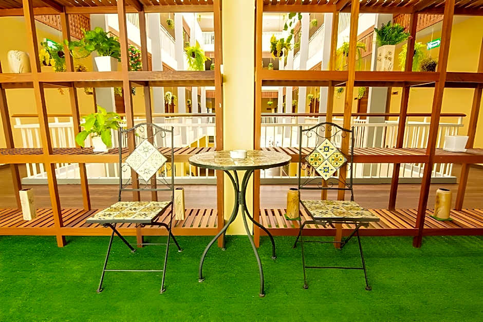 NonNee Lampang Hotel