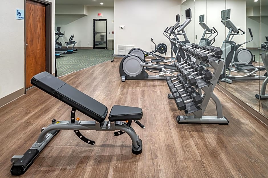 Holiday Inn Express & Suites N Waco Area - West, an IHG Hotel