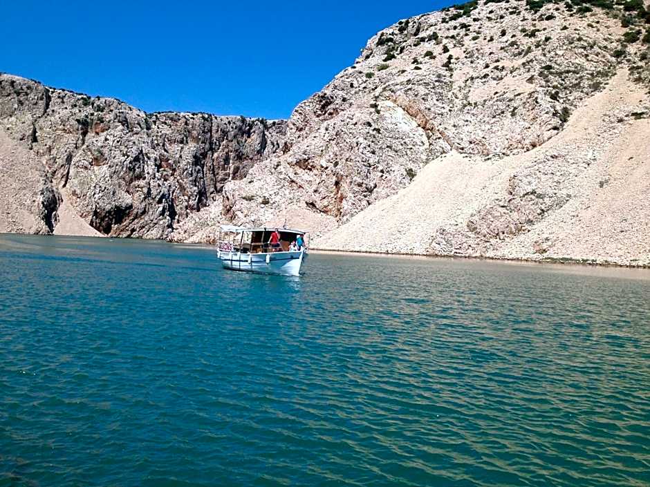 Micanovi Dvori Mobile Home Village Zrmanja