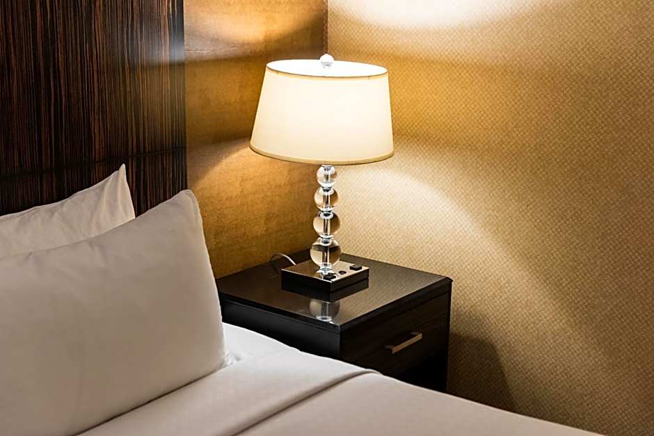 Crowne Plaza Newark Airport By IHG