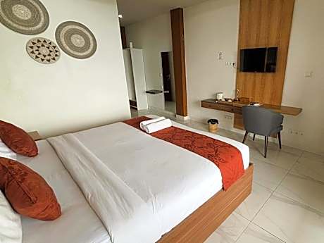 Superior Double or Twin Room with Garden View
