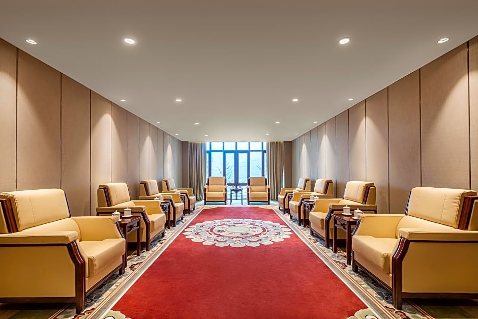 Banyan Tree Jiuzhaigou