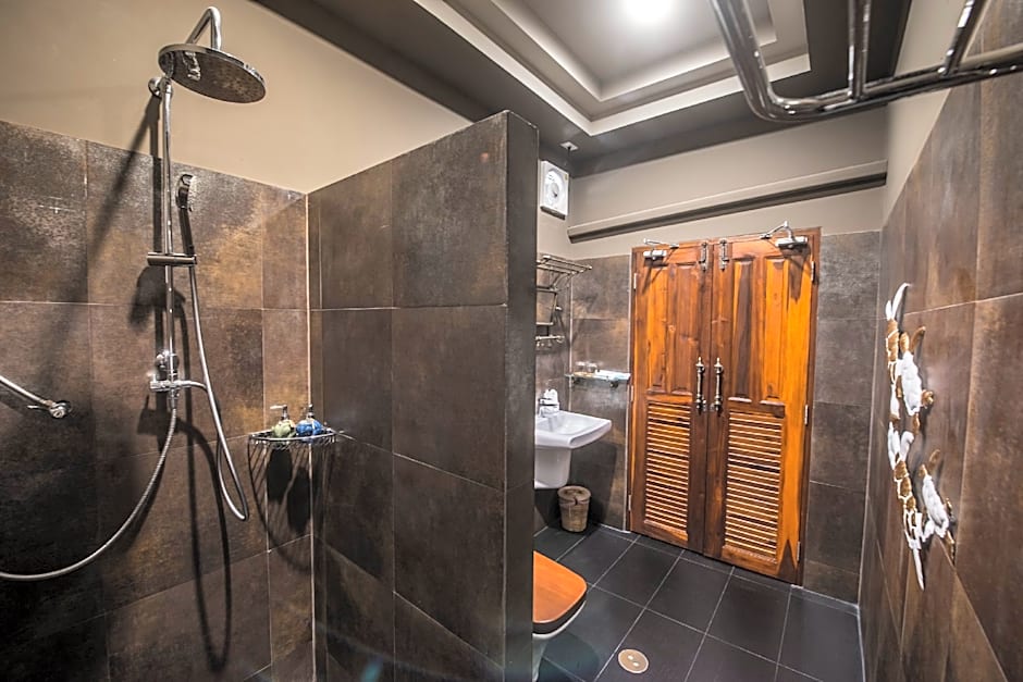 Amara Villa Khao Ka Lok