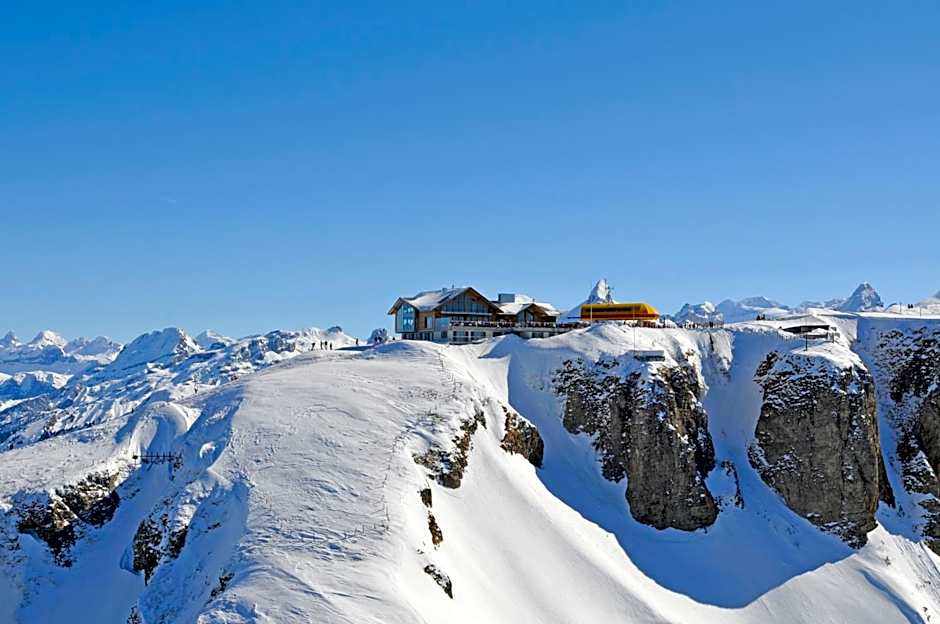 Fronalpstock Hotel & Restaurant