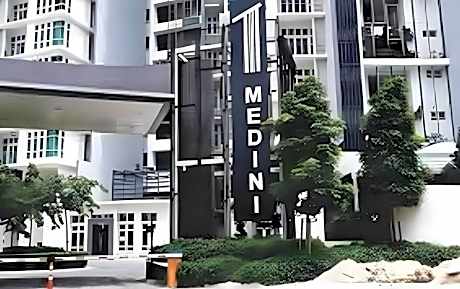 Holi 1Medini Suites Legoland