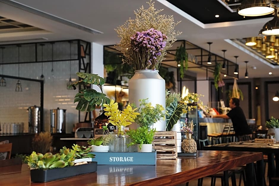 130 Hotel & Residence Bangkok (SHA Plus)