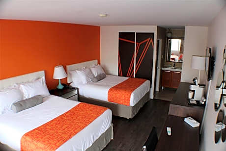 Queen Room with Two Queen Beds - Non-Smoking