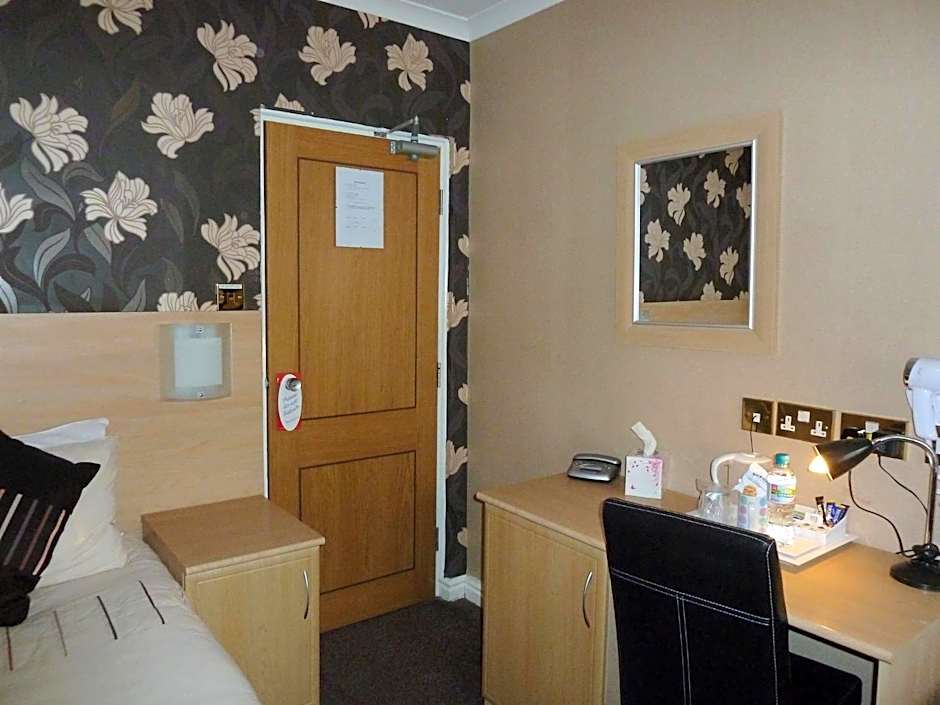 Trivelles Park Hotel