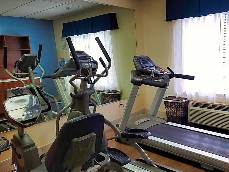 Holiday Inn Express & Suites Wilson-Downtown By IHG