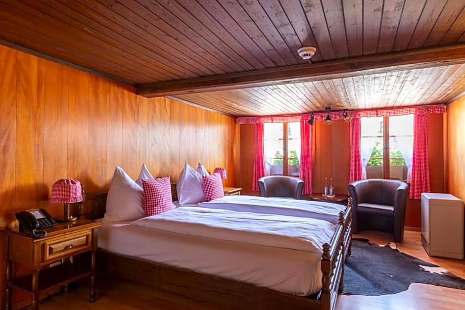 Swiss-Chalet Merlischachen - Historik Chalet-Hotel Lodge