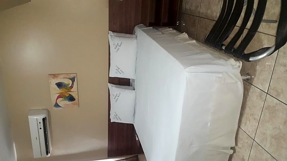 Alcazar Palace Hotel