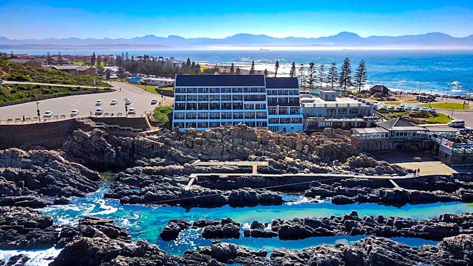The Point Hotel & Spa
