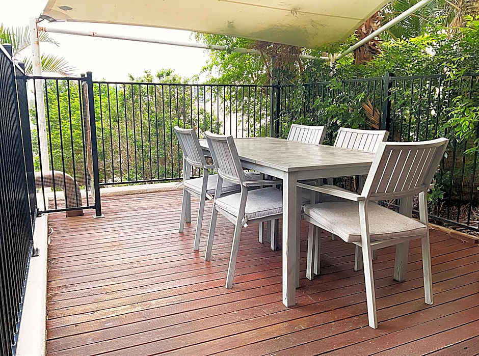 Tiki Hotel Apartments Surfers Paradise