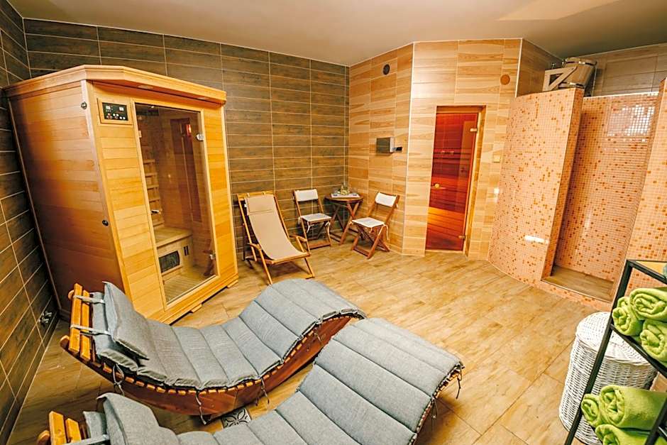 Greenwood hotel