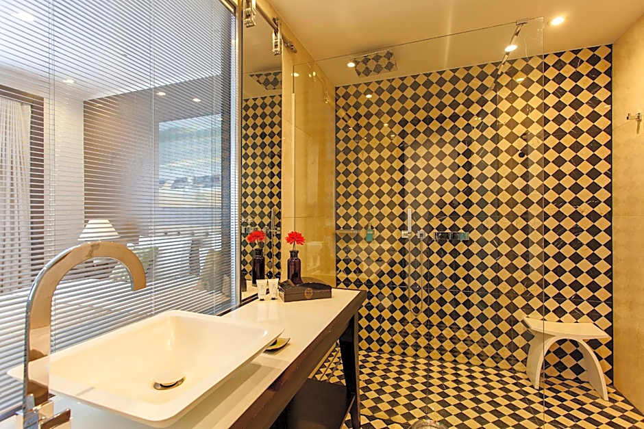 Quentin Boutique Hotel