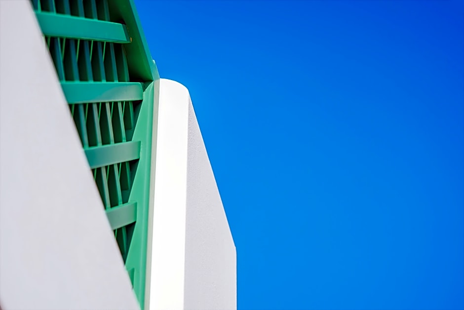 Aelia Apartments & Suites