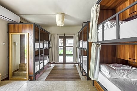 4 Bed Mixed Community Dorm