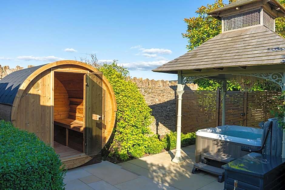 Homewood Park Hotel and Spa