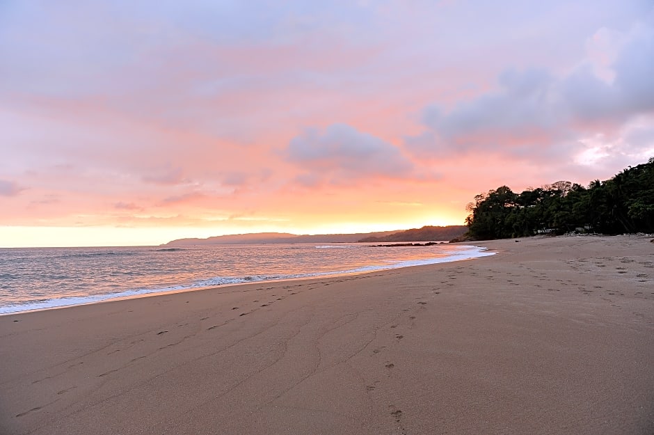 Tango Mar Beachfront Boutique Hotel & Villas