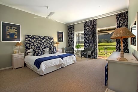 19th Hole Guest Lodge - Golfers paradise