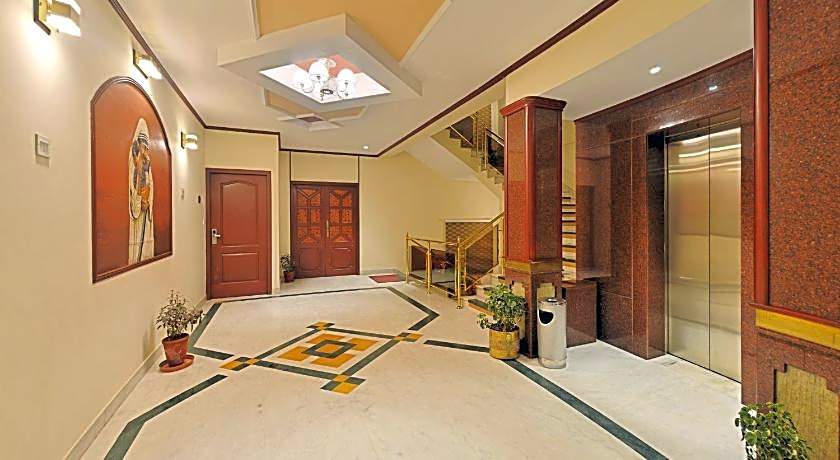 Hotel Gnanam Thanjavur