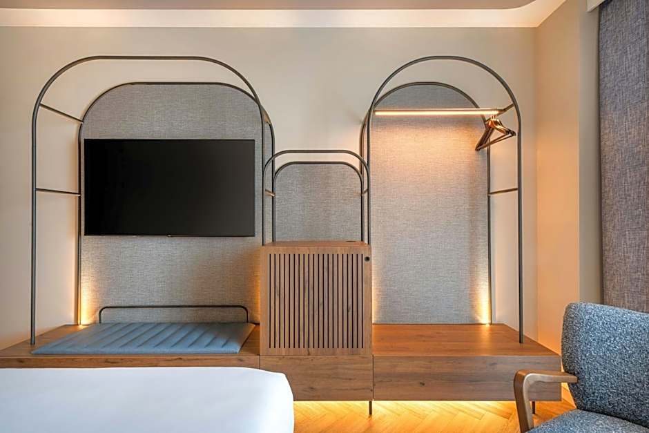AC Hotel Palacio Universal
