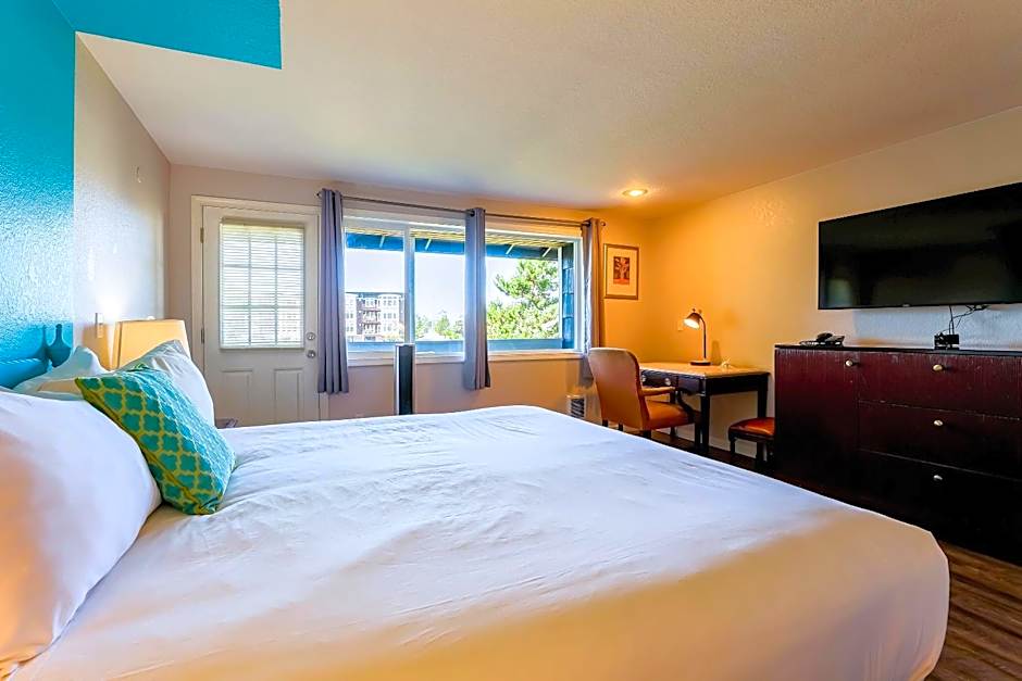 Coast River Inn by OYO Seaside