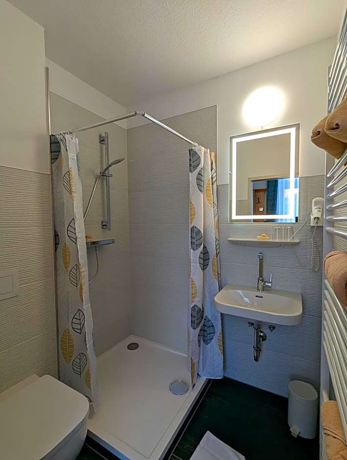 Waldgasthaus & Berghotel Steinerne Renne