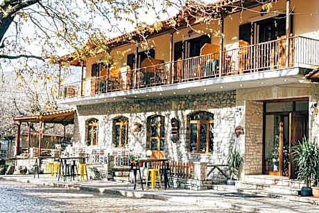 Mountain Hotels "Aroanides"