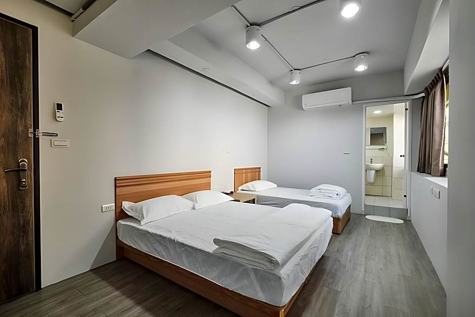Foto 1 von 3 von Family Multiple Beds Suite