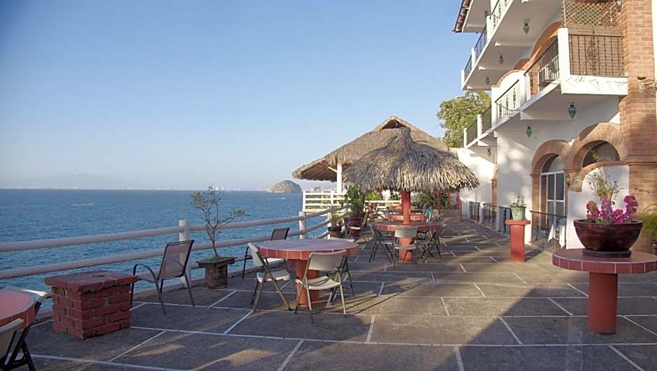 Traditional Sierra Leon Oceanfront Rooms - Adults Only