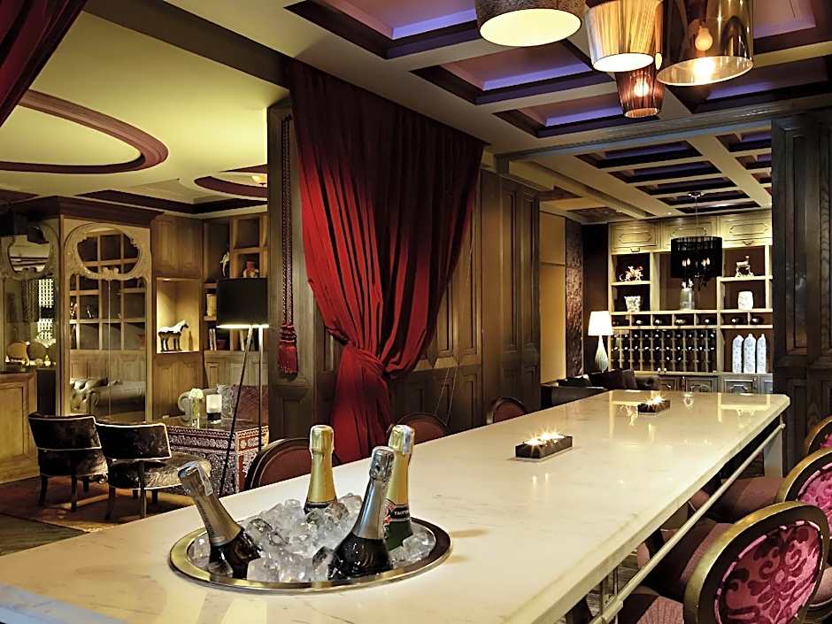 Sofitel Saigon Plaza Hotel