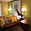 Super 8 by Wyndham Monticello