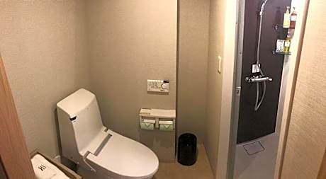 Standard Single Room with Shower - Non-Smoking
