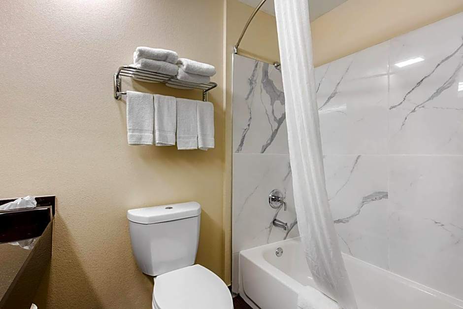 Quality Inn Cadiz