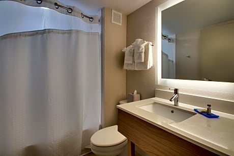 Holiday inn pleasantville cheap
