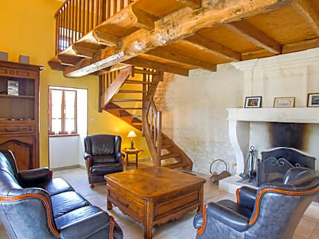 Three-Bedroom Standard Apartment