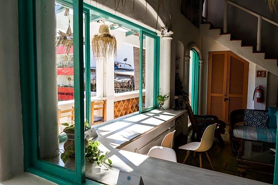 Sayulita Central Hotel